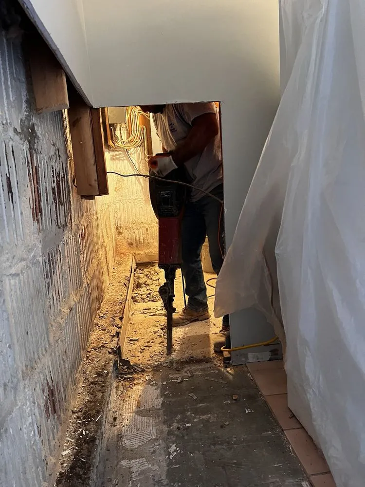 Slide of All In One Contractors