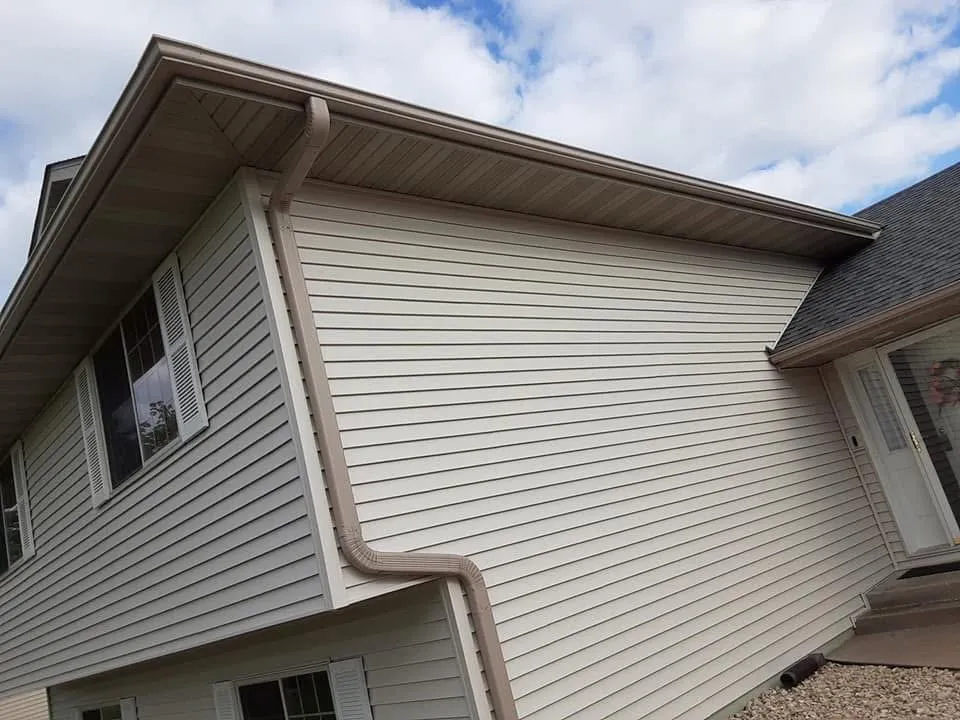 Top-rated roof repair with free inspection in Wingville, WI by All Pro Construction