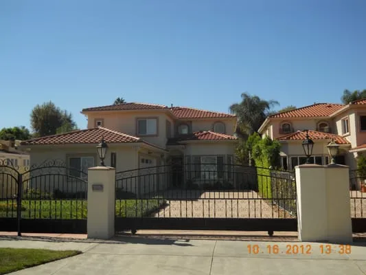 All Pro Roofing Company Logo