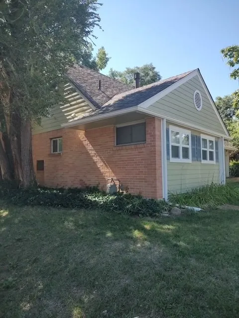 Slide of All Seasons Exteriors