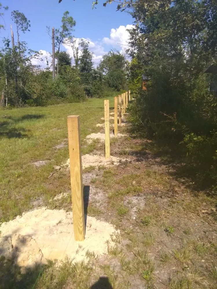 Slide of All seasons fence