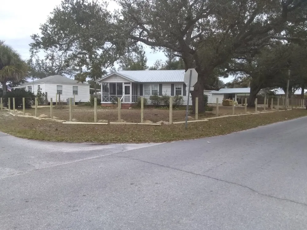 Slide of All seasons fence