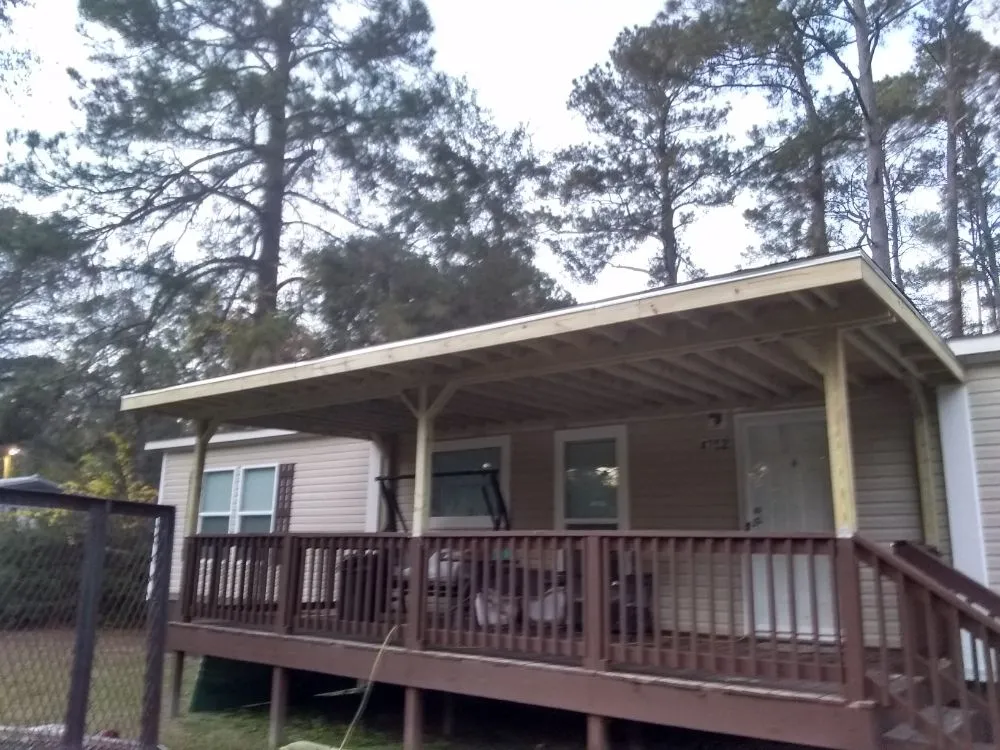 Slide of All seasons fence