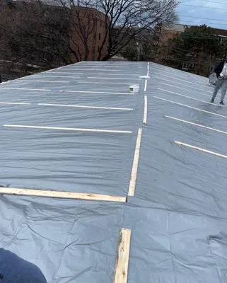 All seasons roofing and construction Logo