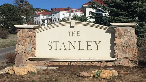 All Star Roofing and Construction Logo