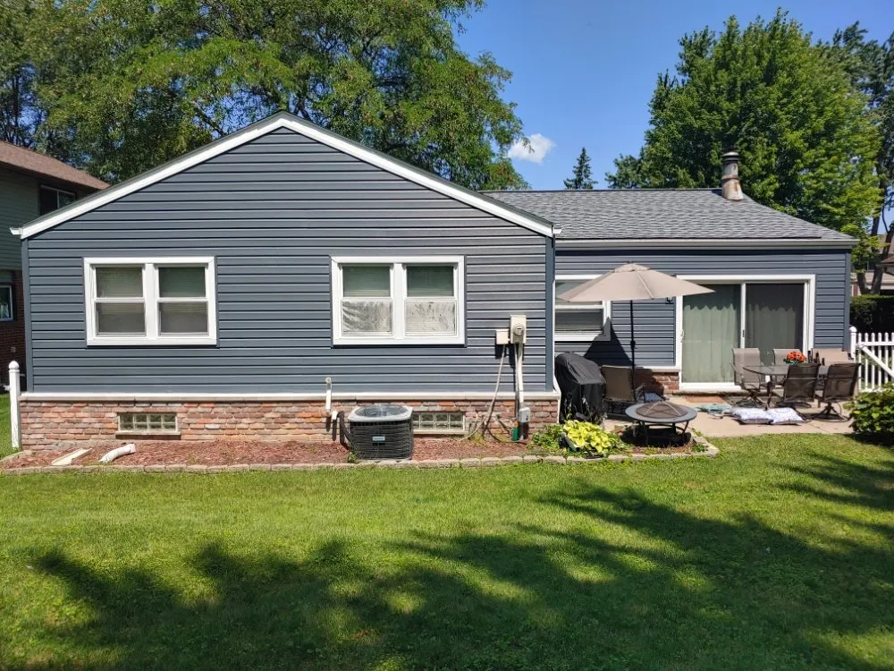 Slide of All That Roofing & More