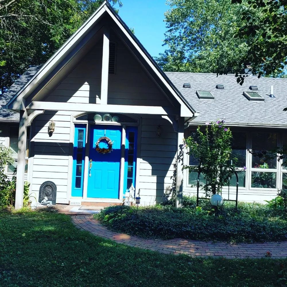 Slide of All That Roofing & More