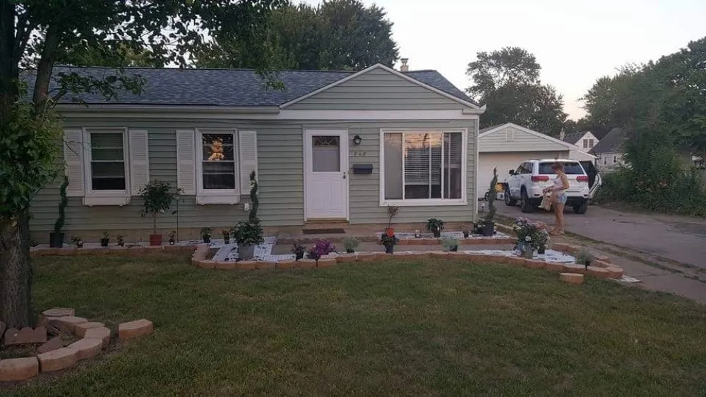 Slide of All That Roofing & More