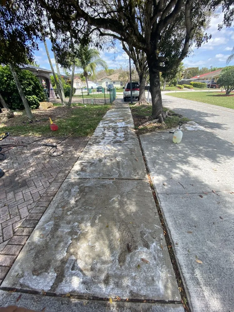 Slide of Allan Pressure Washing