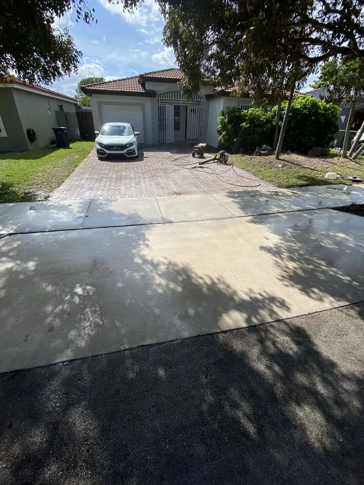 Slide of Allan Pressure Washing