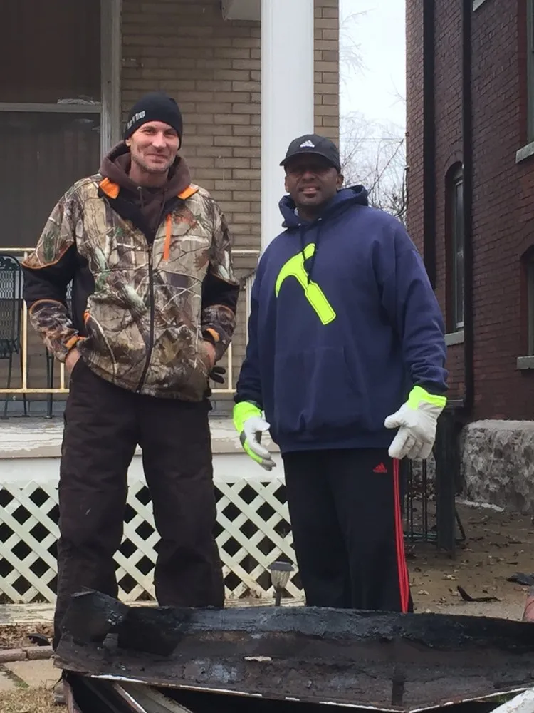 Top-rated shingle roofing service experts serving St Louis, MO - Allen Construction and Tree Service