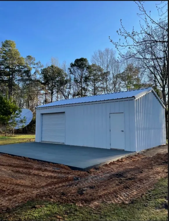Top-rated shingle roofing service in Bogue Chitto, MS by Allen's Construction,