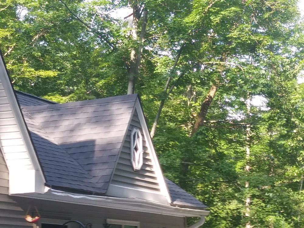 Slide of Allesson Roofing & Siding