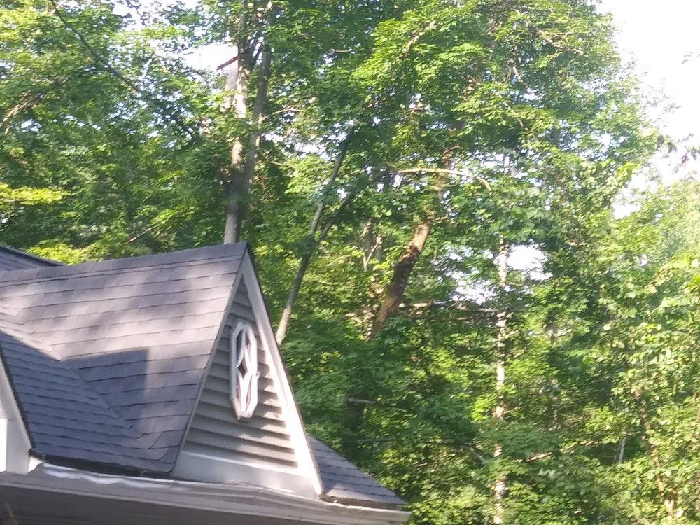 Slide of Allesson Roofing & Siding