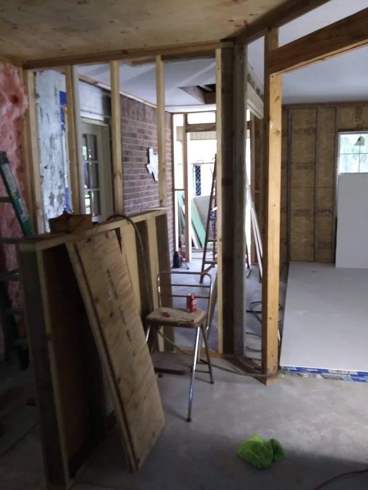 Emergency roof leak repair in Hull, TX - Allhome Repairs