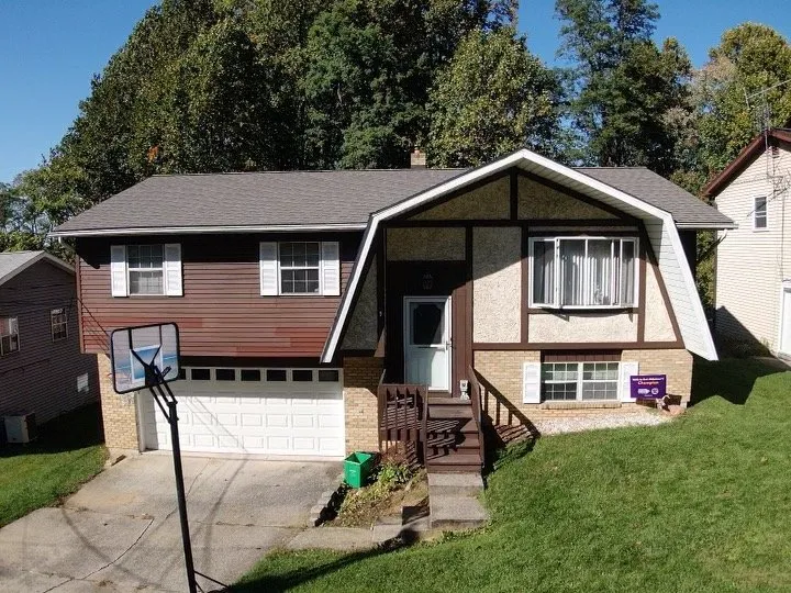 Slide of Alliance Consulting and Contracting