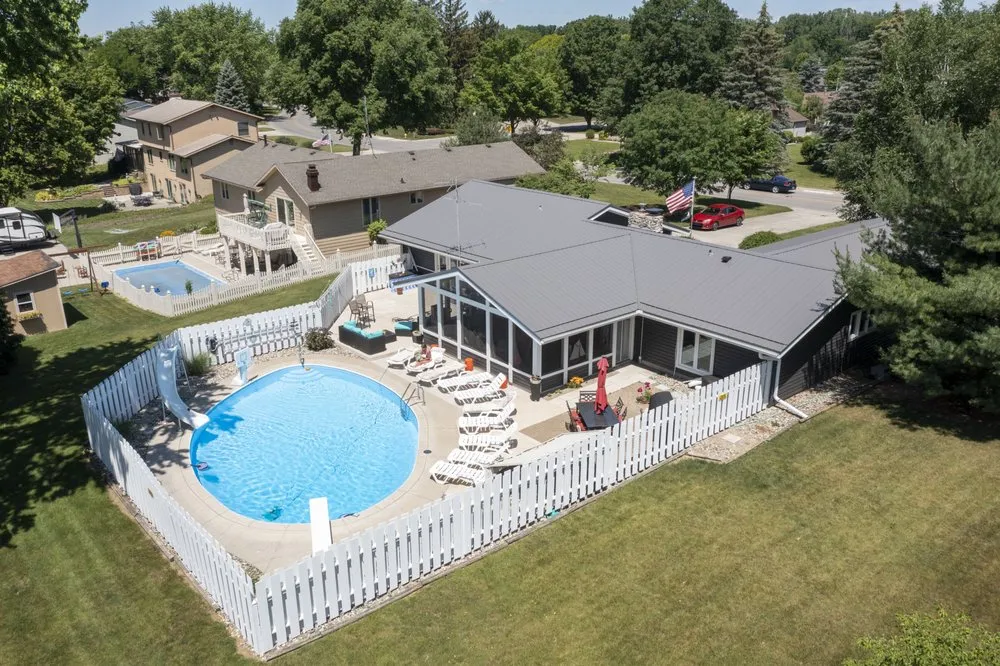 Slide of Alliance Exteriors