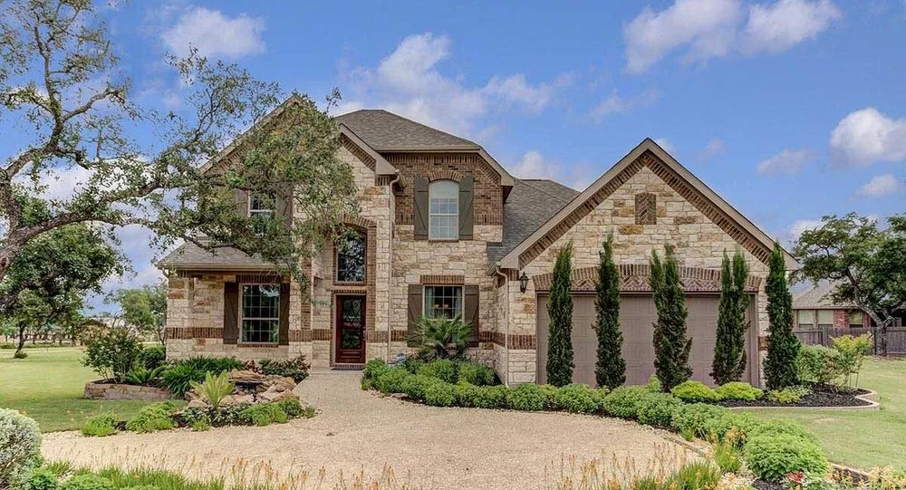 Slide of Alliance Roofing