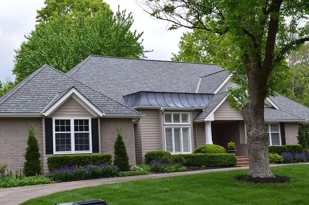 Slide of Alliance Roofing