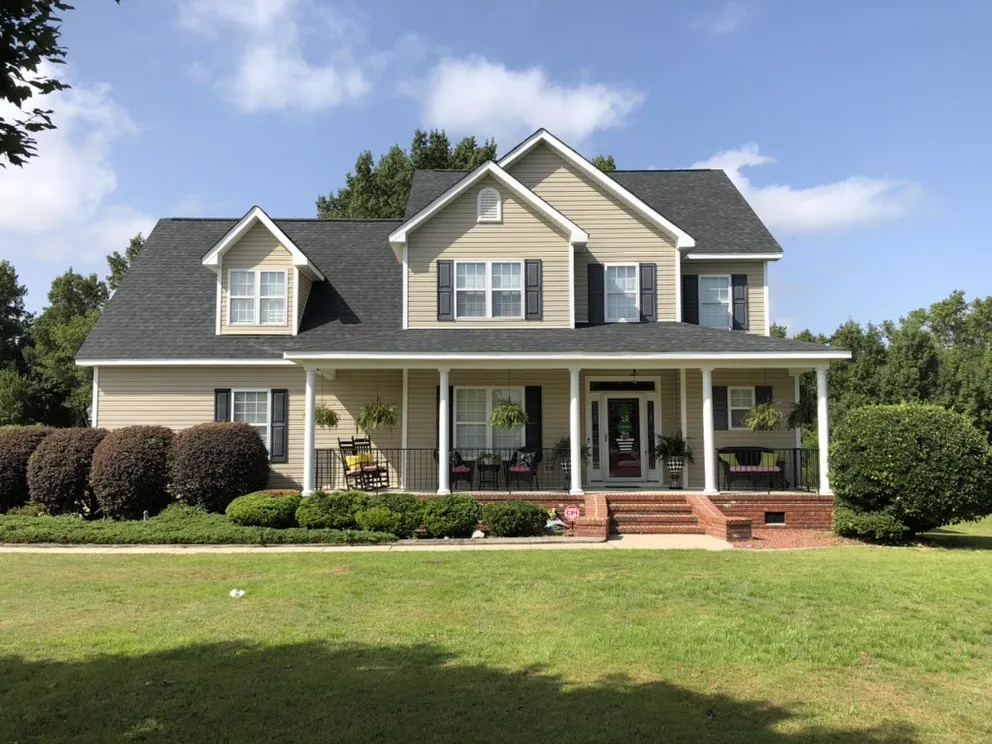 Slide of Alliance Roofing