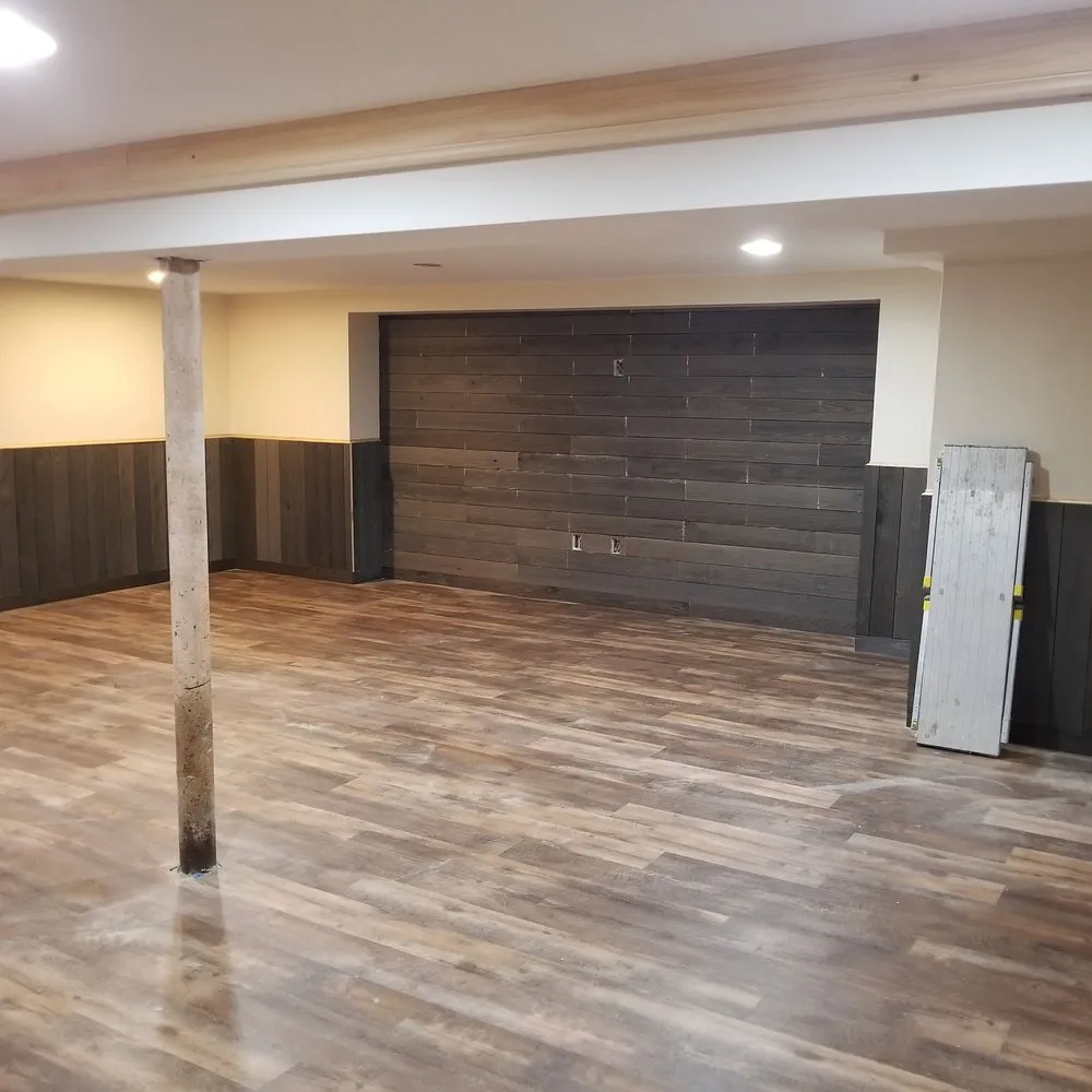 Slide of Almazo Construction