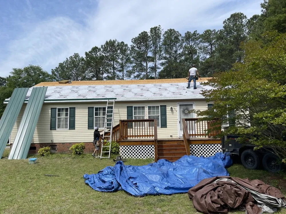 Slide of Alonso & Son Roofing