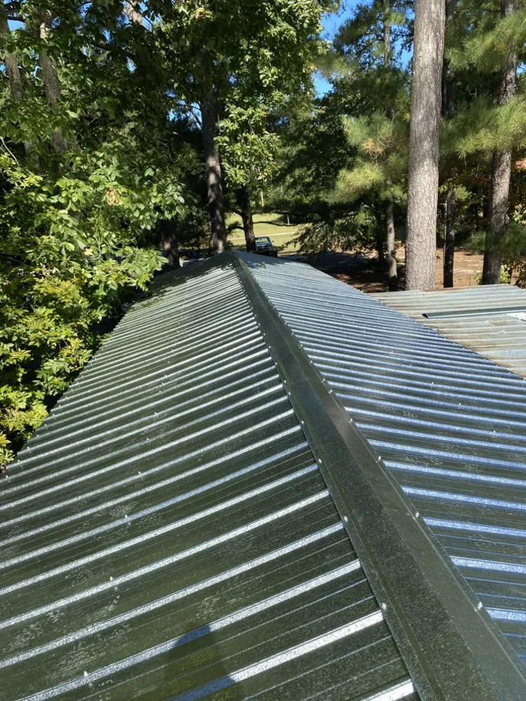 Slide of Alonso & Son Roofing