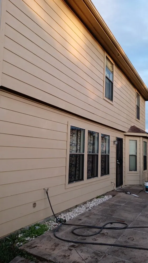 Slide of Alonzo Roofing and Remodeling