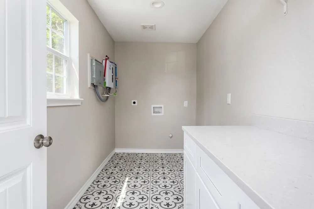 Slide of Alpha Construction & Roofing