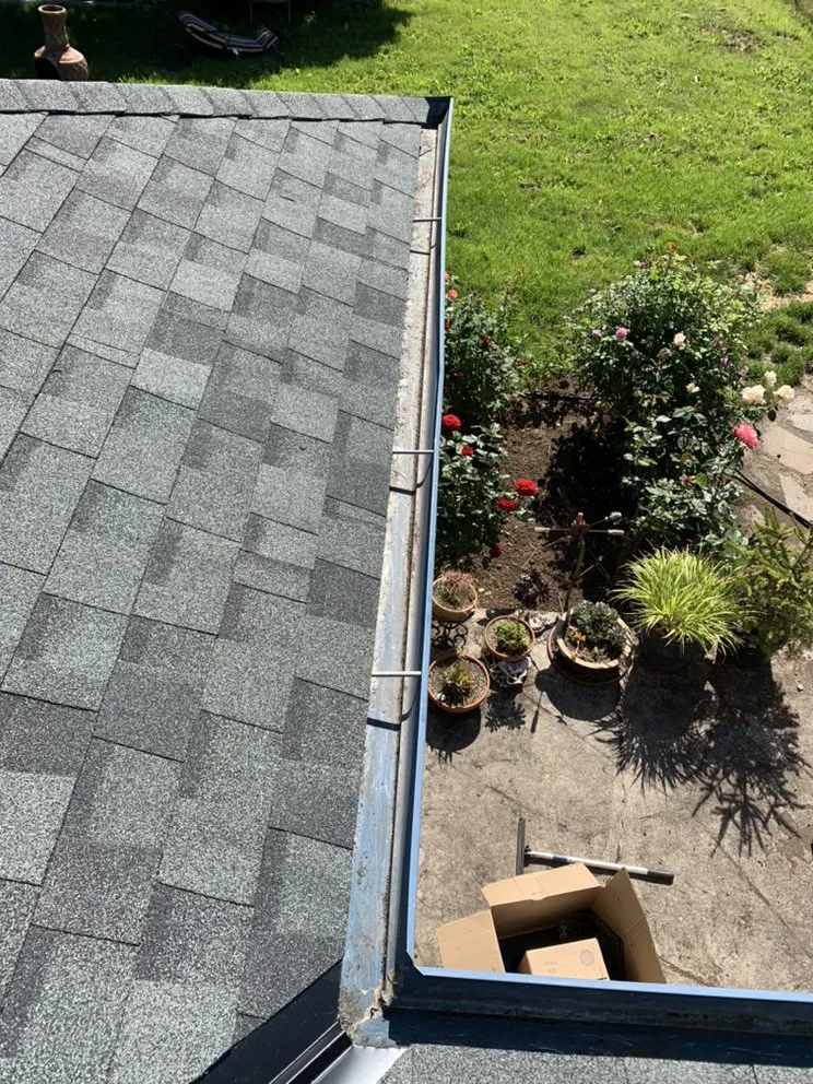 Slide of Alpha Roofers