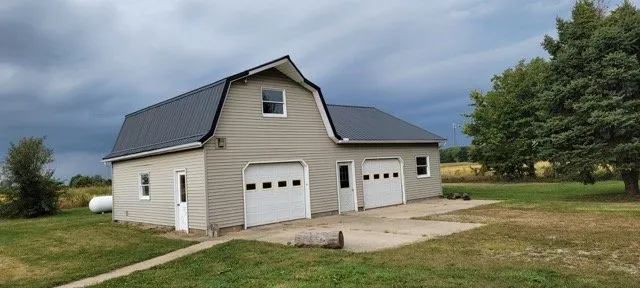 Slide of Alphalete Roofing