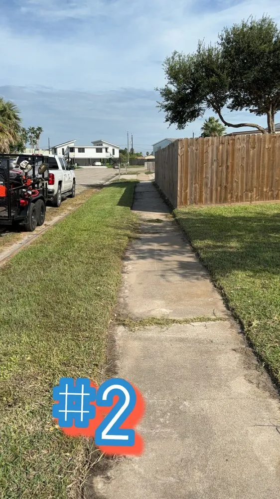 Slide of AL’s Lawn Service & Gonzalez Construction