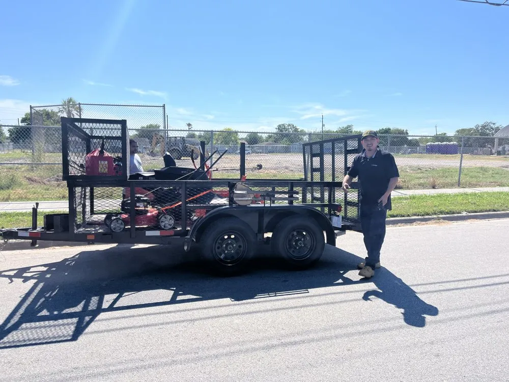 Slide of AL’s Lawn Service & Gonzalez Construction