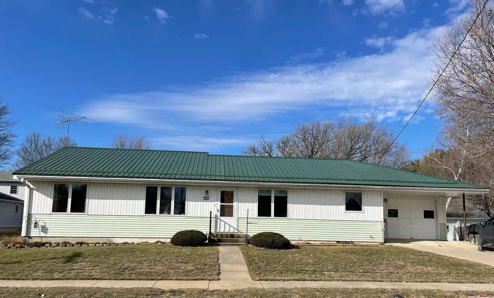 Licensed roof repair experts serving Lime Springs, IA - Al’s Roofing