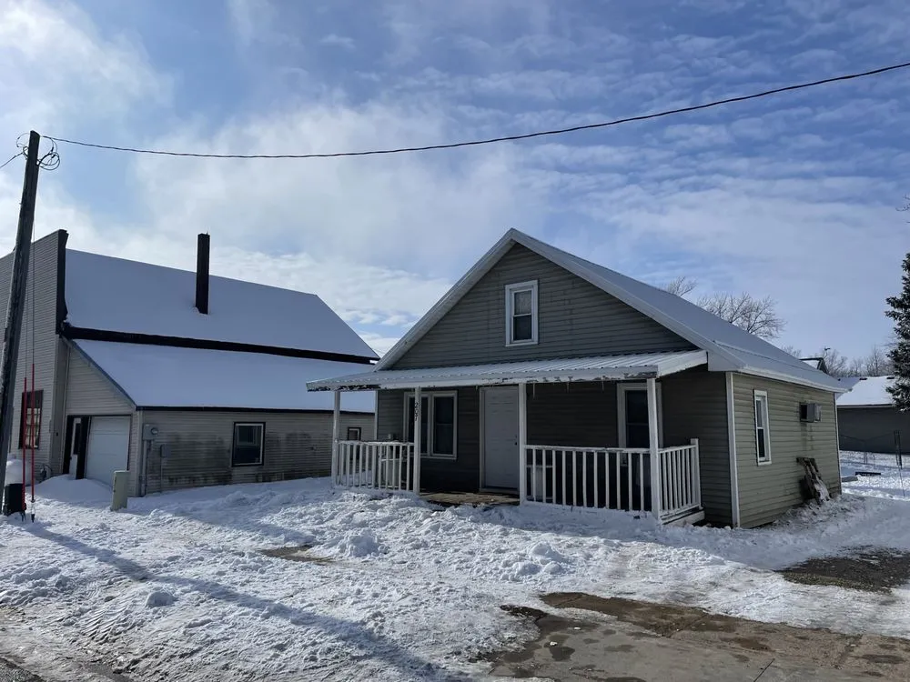 Trusted metal roofing installation for homes across Lime Springs, IA - Al’s Roofing