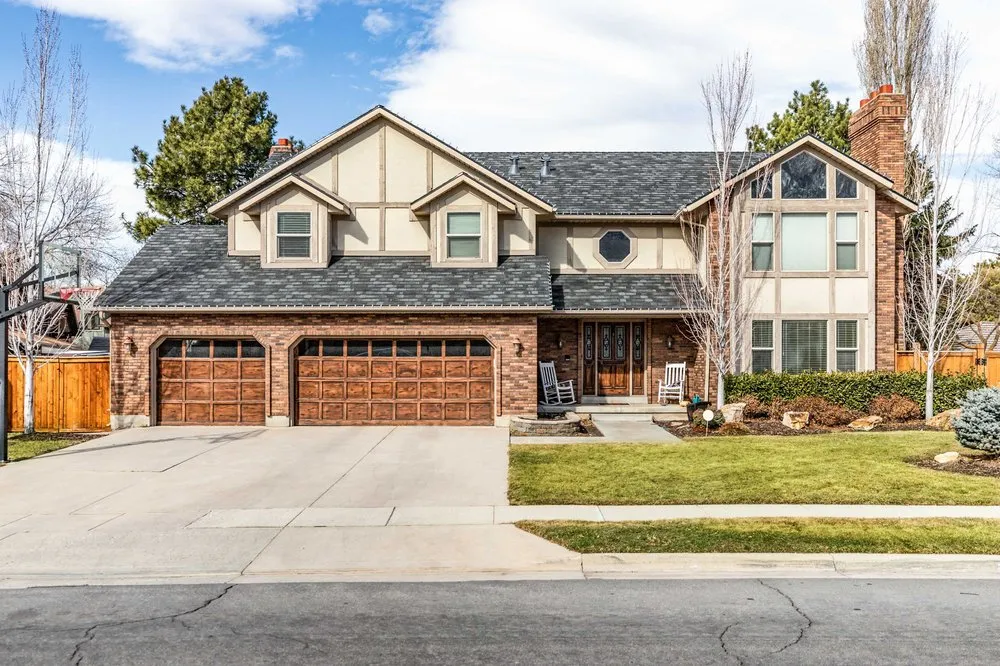 Slide of Alta Roofing