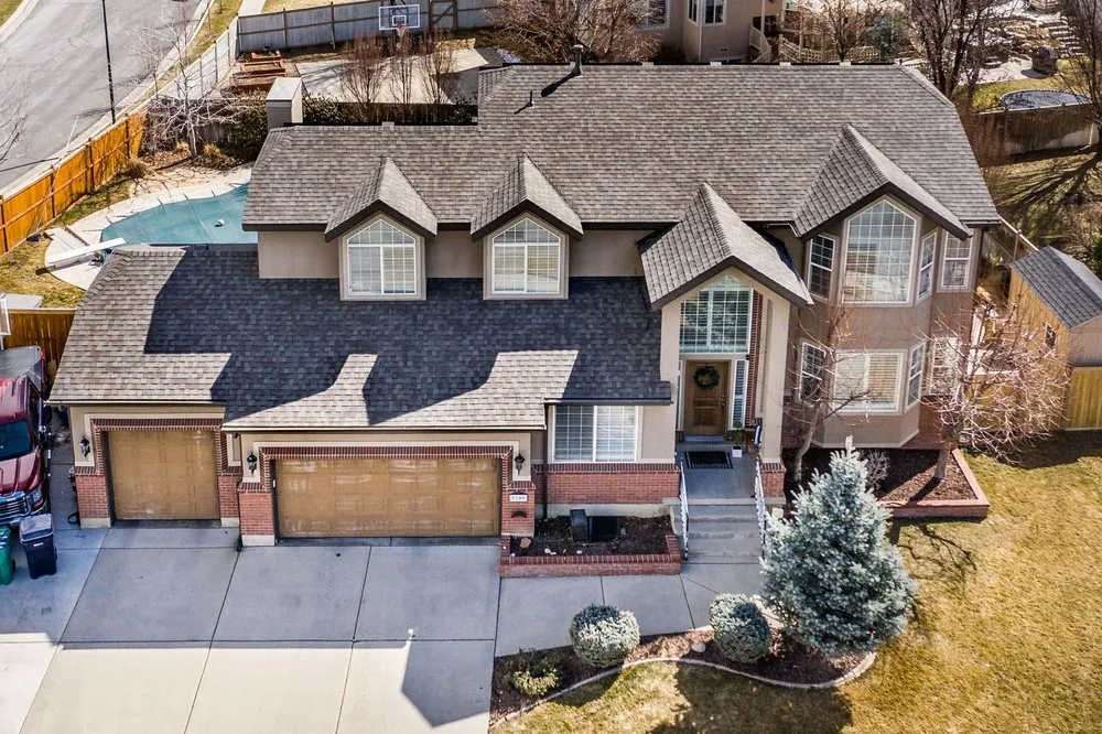 Slide of Alta Roofing