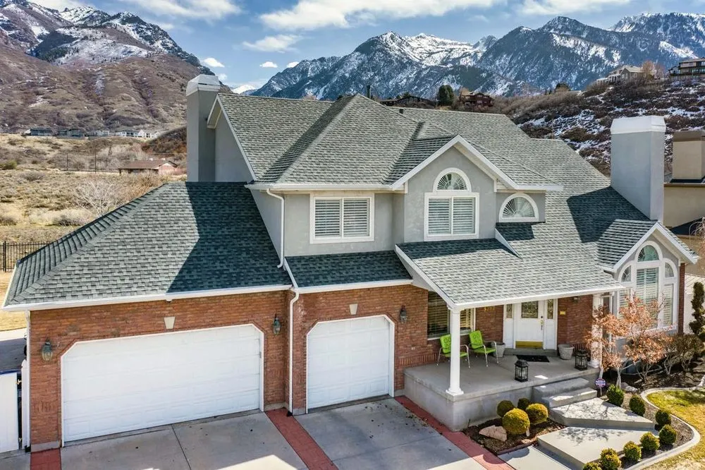 Slide of Alta Roofing