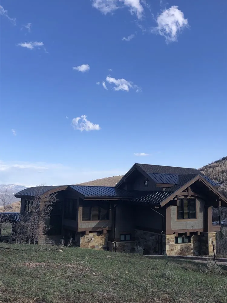 Slide of Alta Vista Roofing