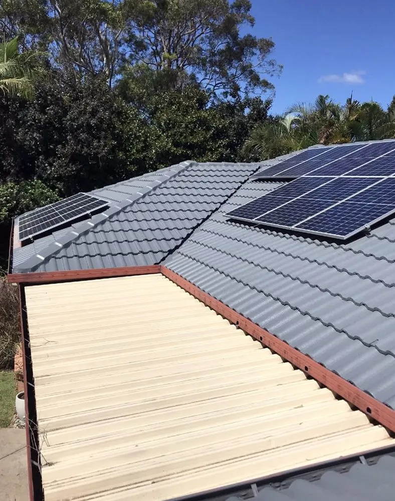 Slide of Altgeld Roof & Gutter Services