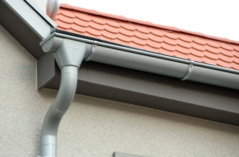 Slide of Alum Rock Roofing