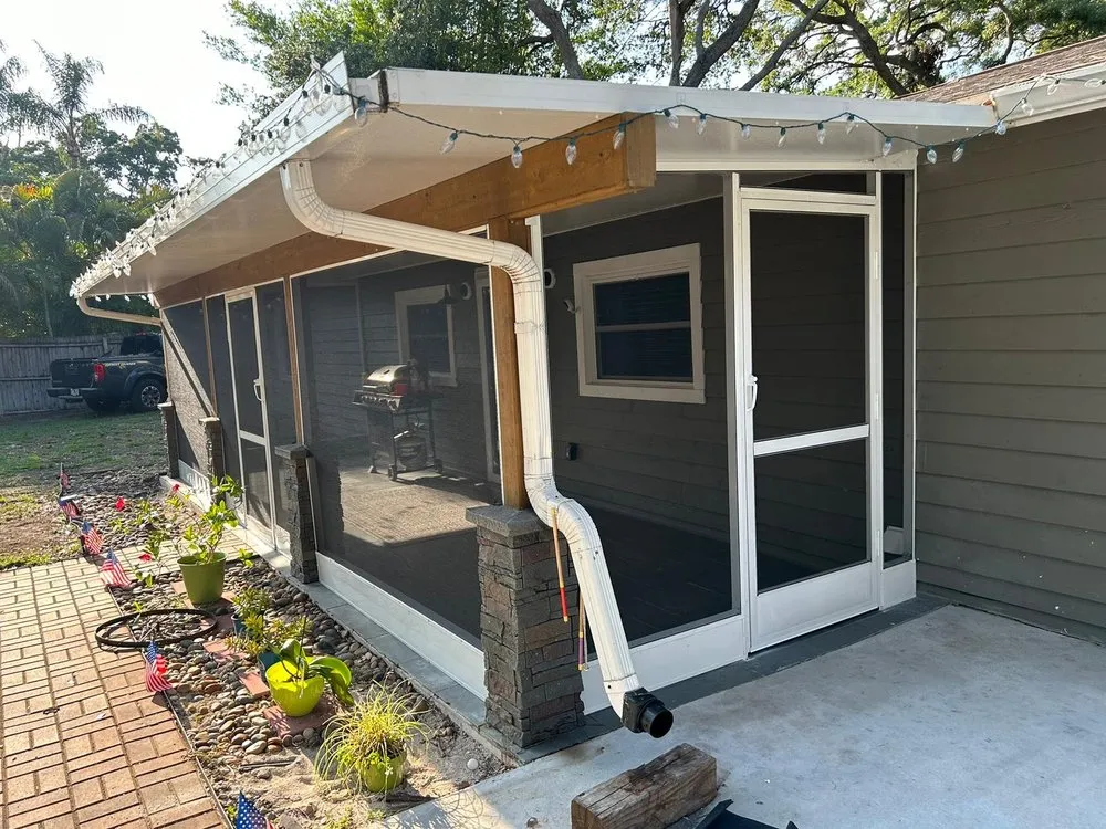 Slide of Aluminum and Screen Y&J