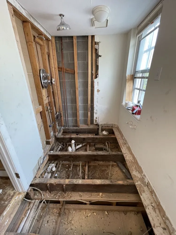 Slide of Alvarado General contractors