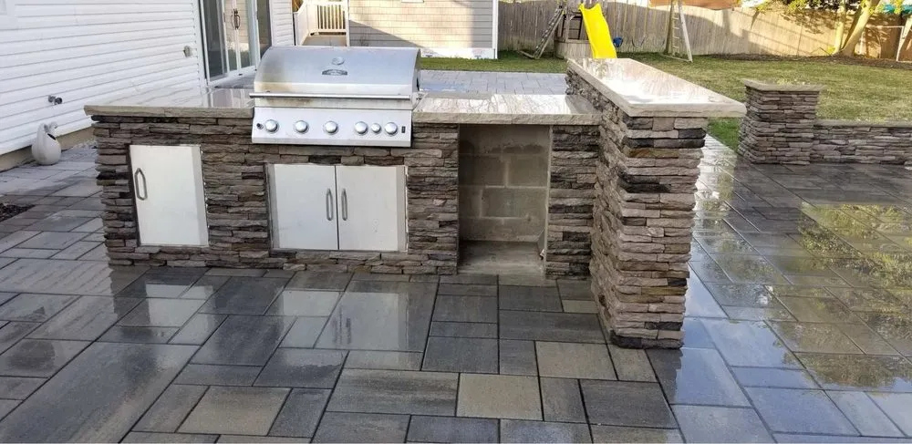 Slide of Alvarez & Sons General Contractors