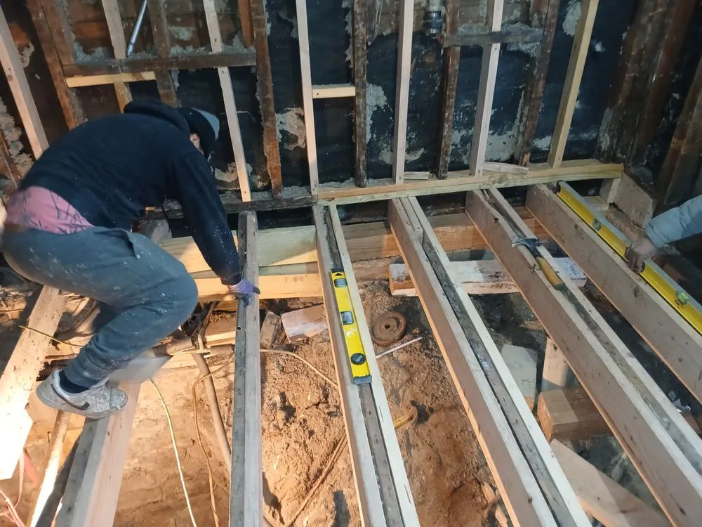 Slide of Alvarez Construction