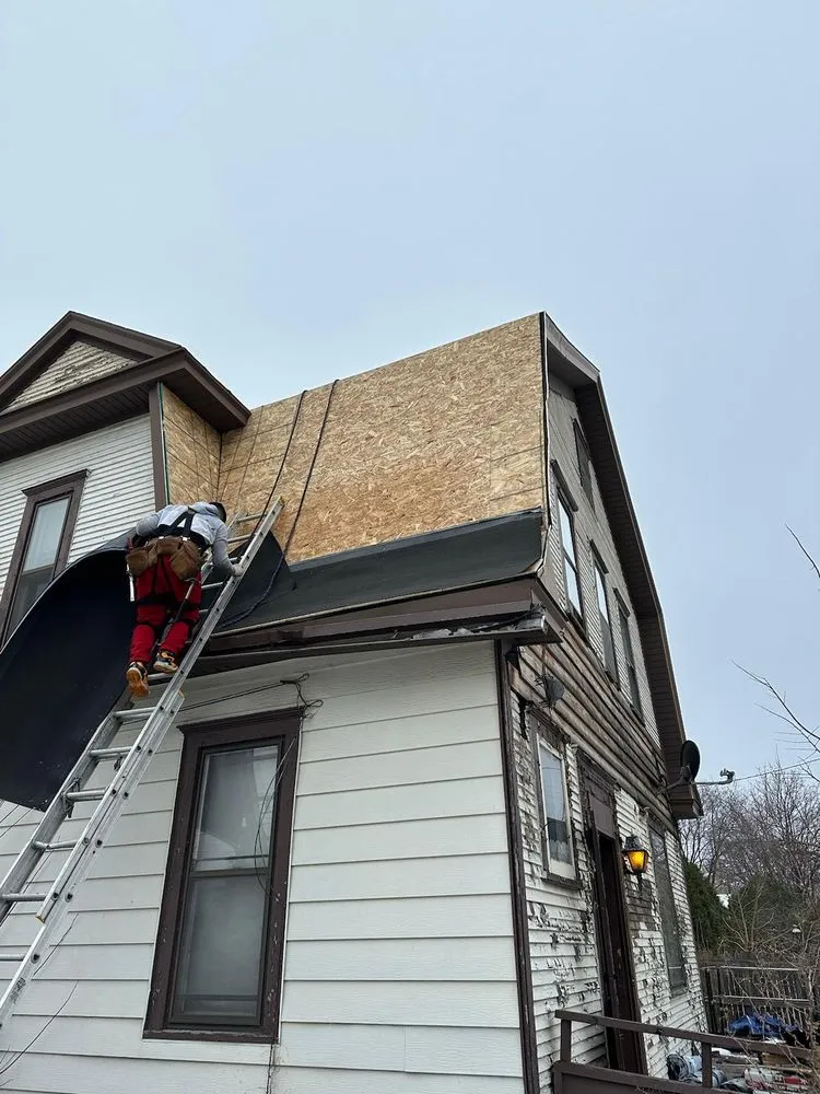 Slide of Alvarez Construction