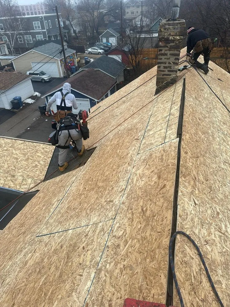 Slide of Alvarez Construction