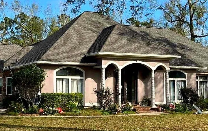 Emergency roof repair experts serving Tickfaw, LA - Alvarez Construction of Louisiana
