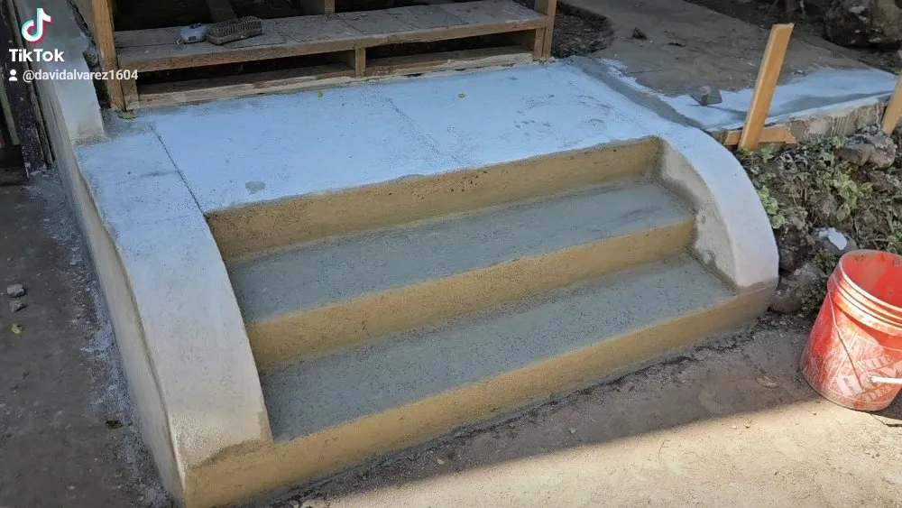 Slide of Alvarez Roofing and Construction