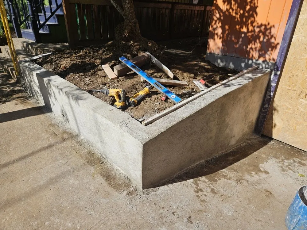 Slide of Alvarez Roofing and Construction